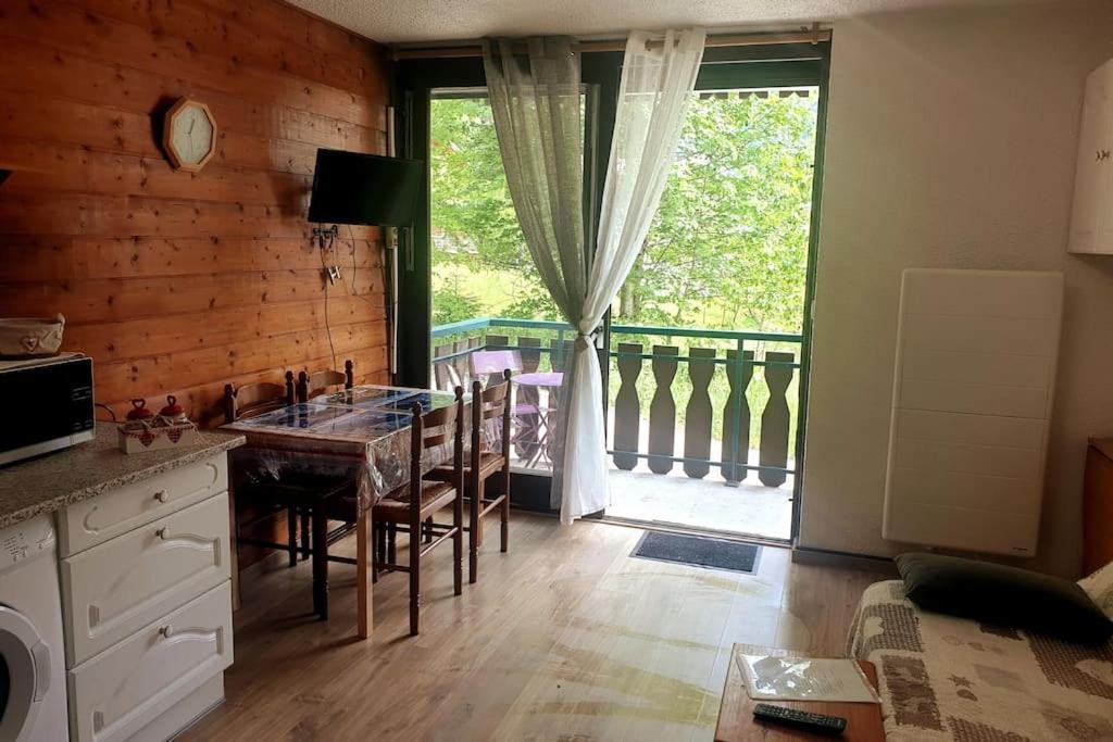Appartement Pour 4 Personnes Au Pied Des Pistes Châtel Esterno foto
